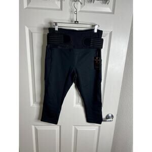 TOMMIE COPPER Women's Adjustable Back Support Capri Leggings Black NEW ~ Size L